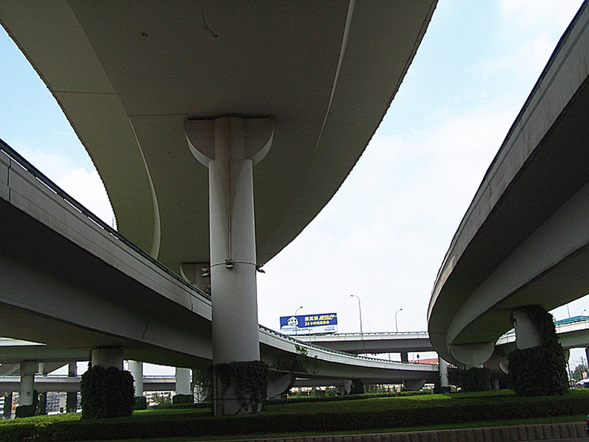 ��̼���]����